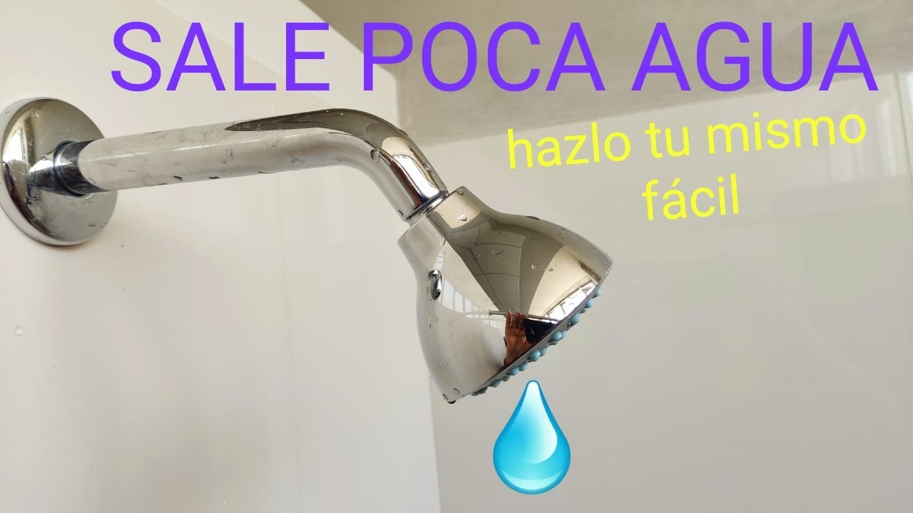 sale poca agua de la ducha