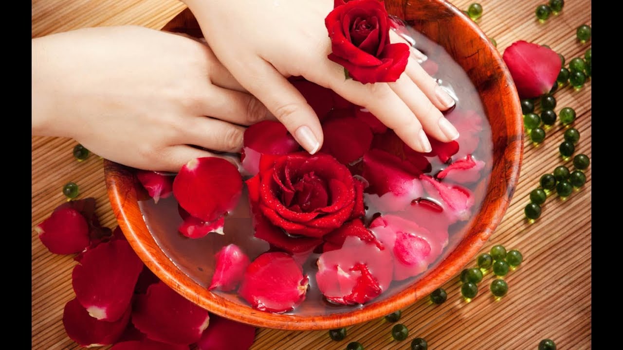 agua de rosas sin agua destilada