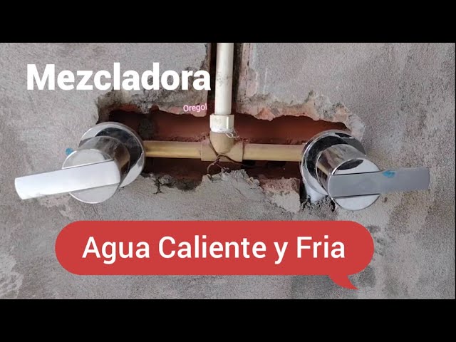 de que lado va el agua caliente