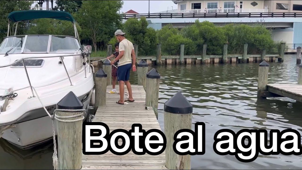 echo al agua una embarcacion