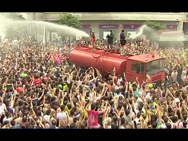 fiesta del agua en villagarcia