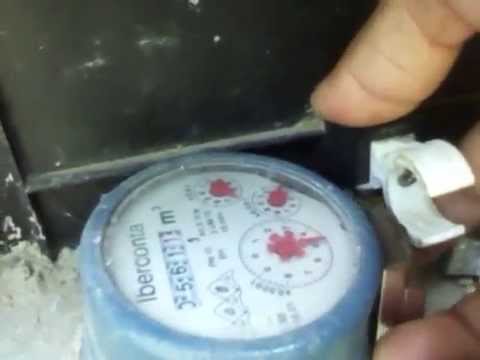 parar contador de agua con aguja