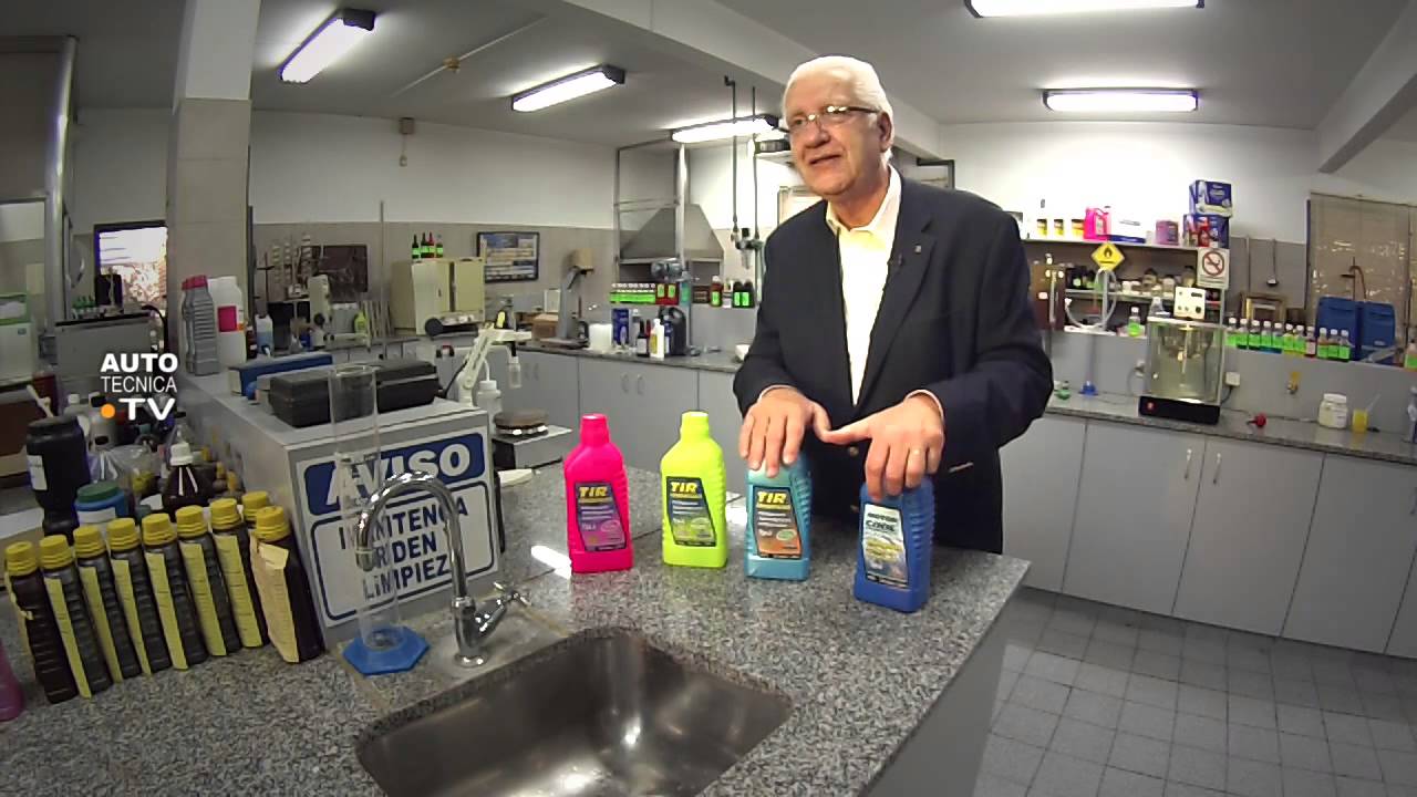agua destilada es organico o inorganico