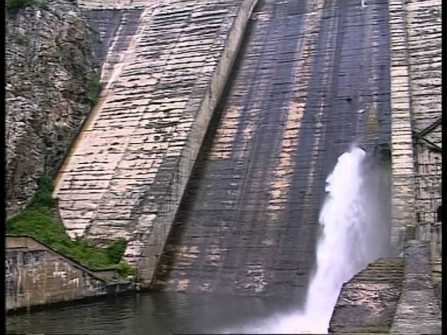 nivel de agua pantano barrios de luna