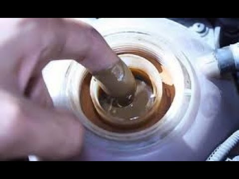 porque pasa aceite al deposito de agua
